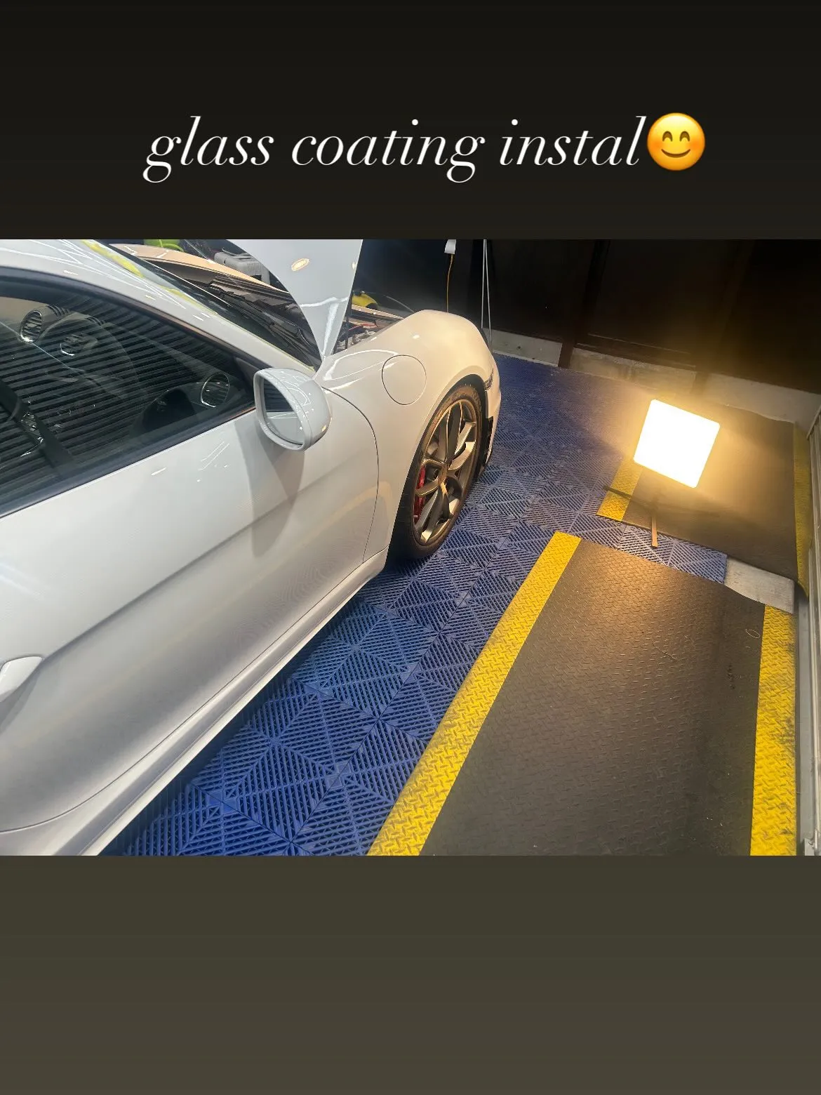 今回は、こちらのPorsche GT4にbody glass...