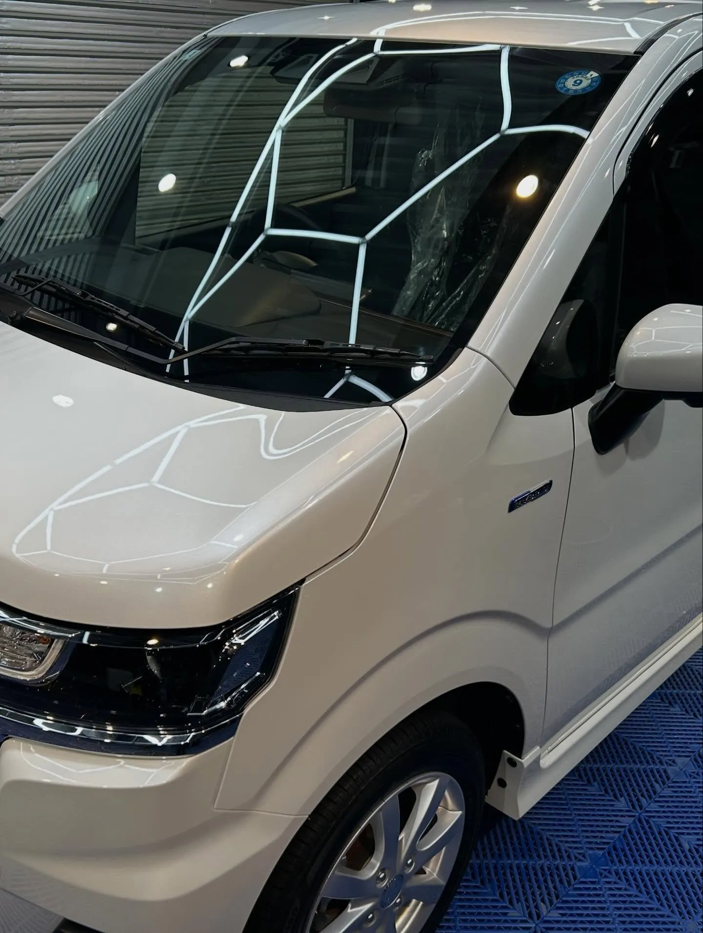 今回は、SUZUKI WAGON Rに、VEILLE M3 ...